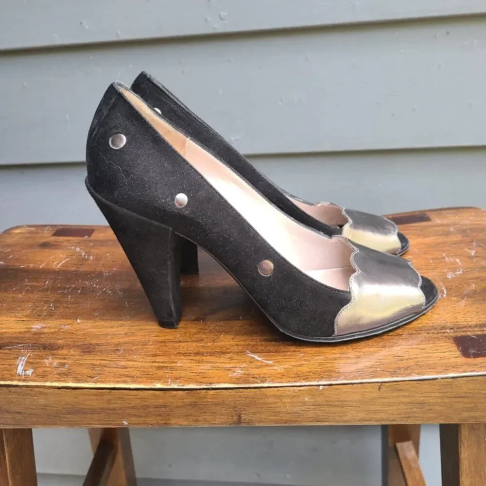Marc by Marc Jacobs Black Dot Suede Heels size 37